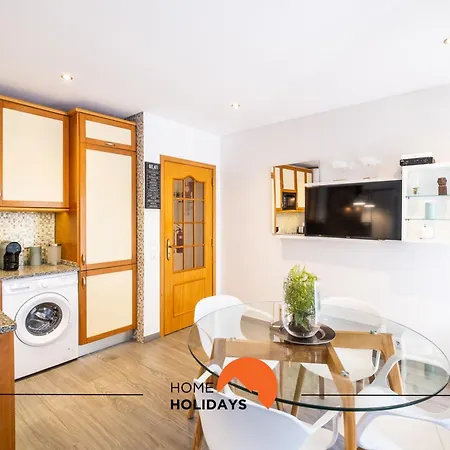 #094 Modern Flats & Great Location Lejlighed *