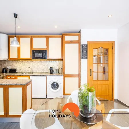 #094 Modern Flats & Great Location *